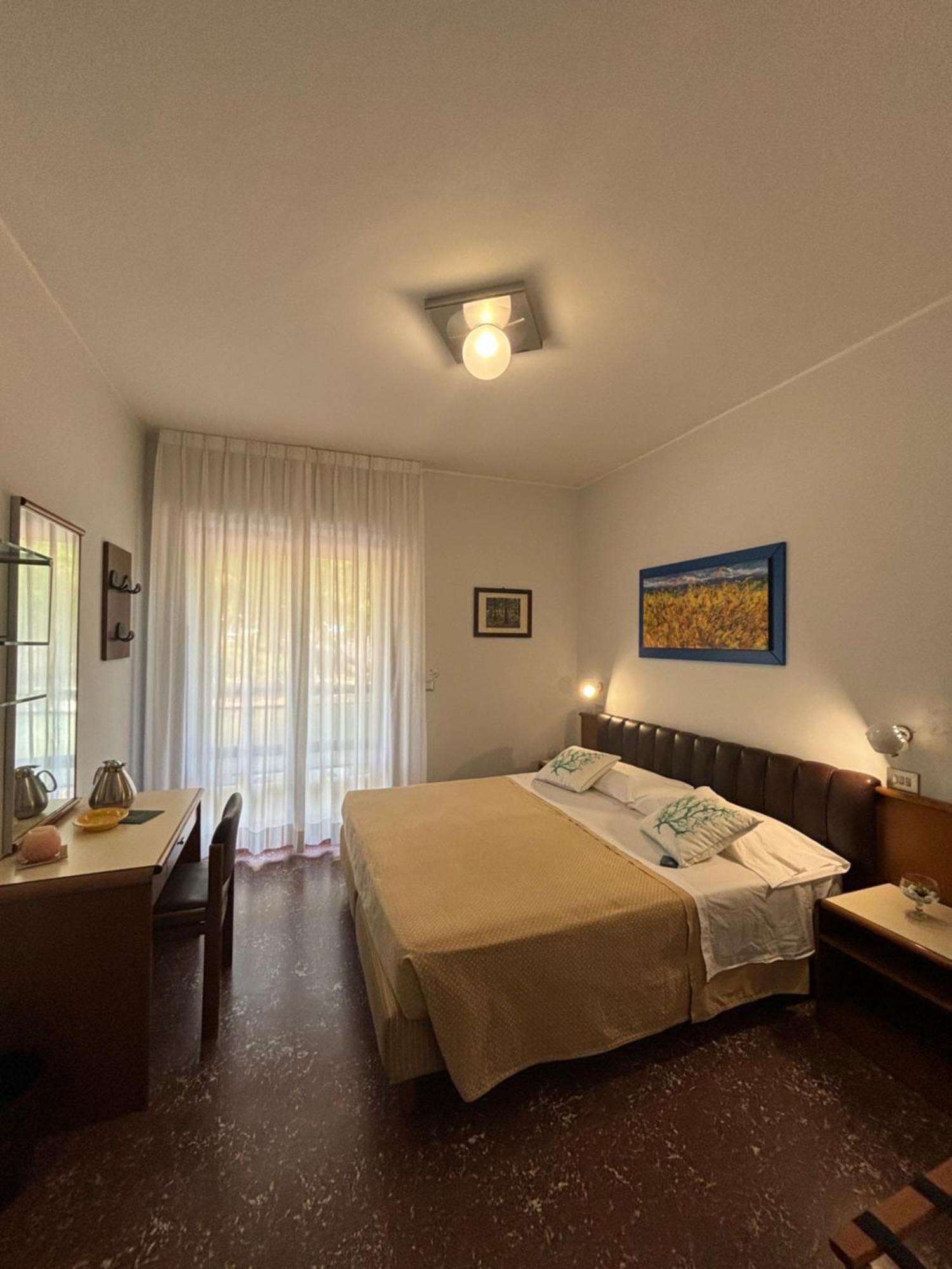 Hotel Astoria Pineto Dış mekan fotoğraf