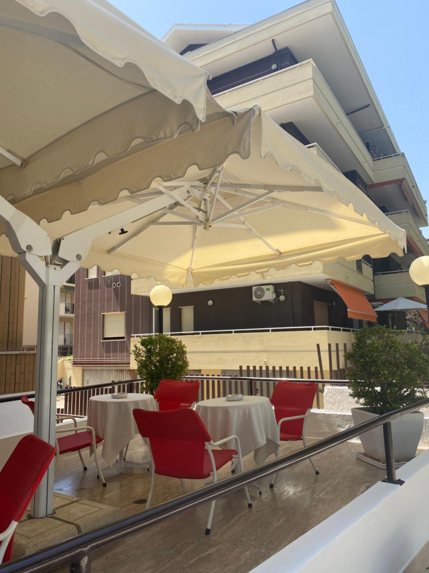 Hotel Astoria Pineto Dış mekan fotoğraf
